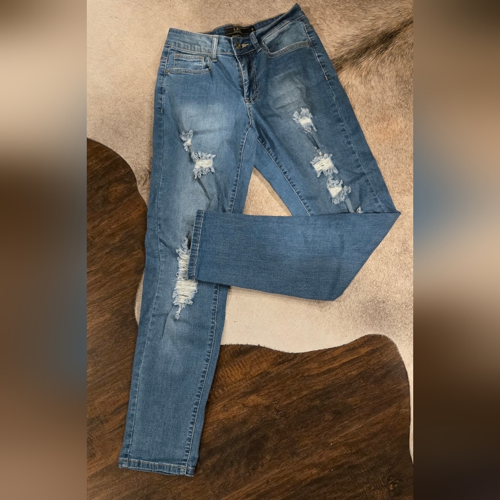 L&B Jeans Boyfriend Fit with Vintage Distressing